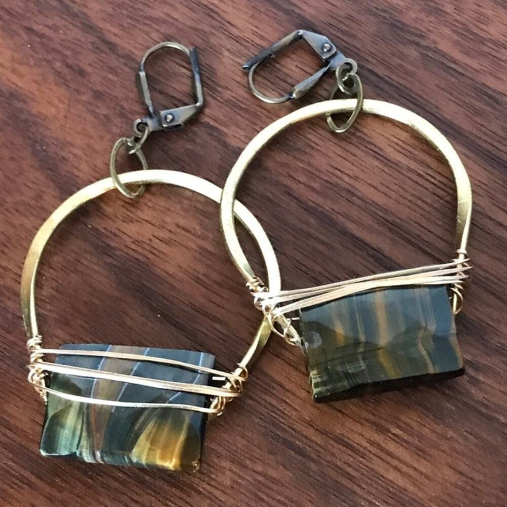 Artisan semiprecious tiger's eye wire wrap gold tone earrings - Picture 2 of 9